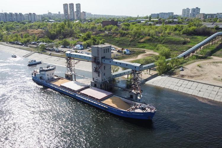 Le prime otto navi straniere sono arrivate nei porti dell’Ucraina per esportare prodotti agricoli