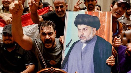 L’Iraq sprofonda nel caos e nelle violenze dopo il ritiro dalla vita politica del leader sciita Moqtada al-Sadr