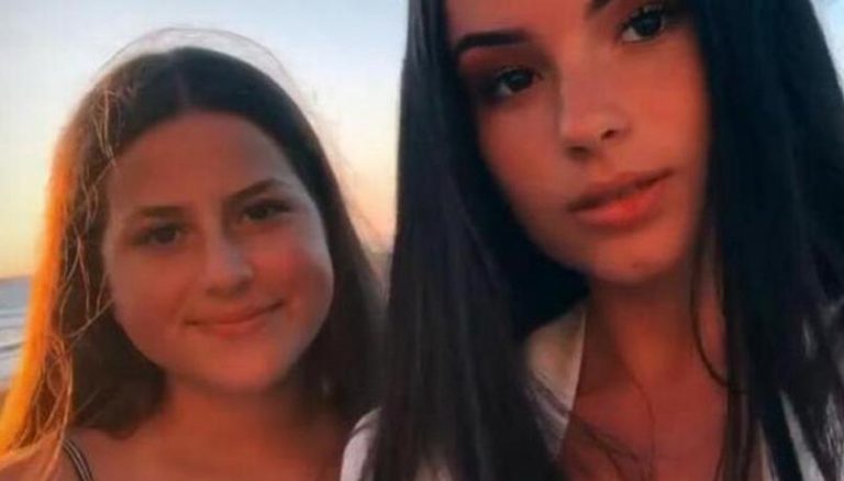 Oggi si terranno i funerali di Alessia e Giulia Pisanu, le due sorelle di Castenaso (Bologna) morte domenica mattina investite da un treno in stazione a Riccione