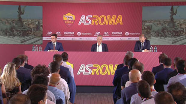 Calcio, è imminente l’incontro tra la Roma e l’associazione degli arbitri a Trigoria