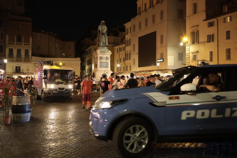 Roma, aveva aggredito una ragazza a Campo de’ Fiori: otto mesi di reclusione per un 21enne