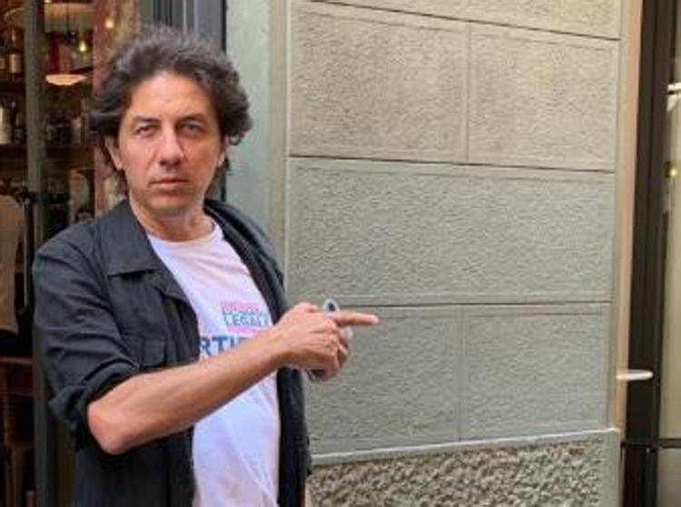 Milano, Marco Cappato si è autodenunciato presso una stazione dei Carabinieri