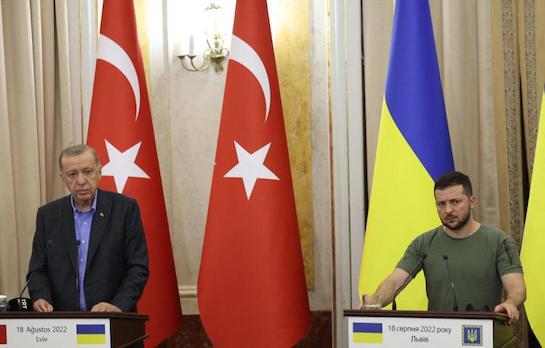 Guerra in Ucraina, la ‘svolta’ di Erdogan: “La Crimea deve tornare sotto il controllo di Kiev”