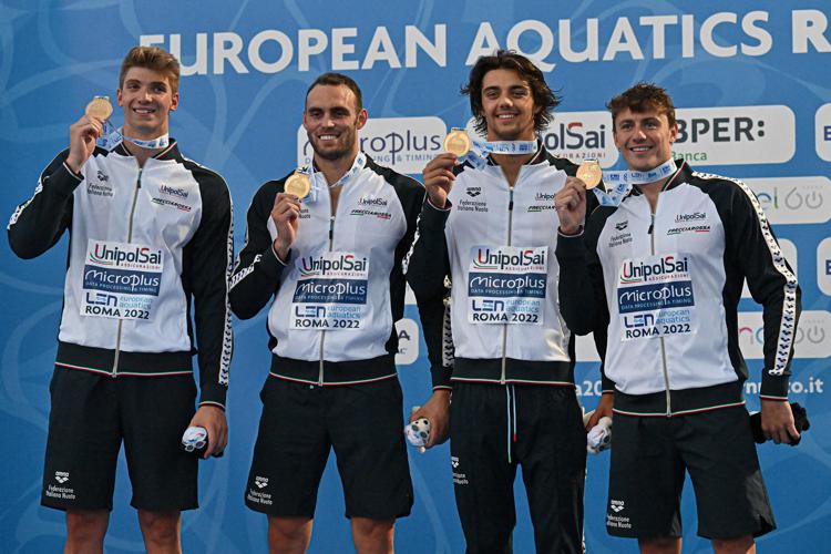 Europei di nuoto a Roma: l’Italia chiude con uno splendido oro nella staffetta mista maschile 4×100
