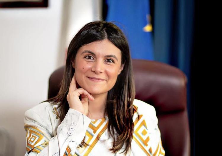 M5S, la deputata Federica Dieni (vice presidente del Copasir) annuncia le sue dimissioni dal movimento