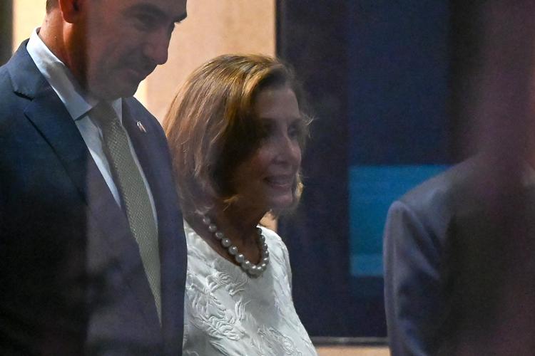 Sale la tensione tra Cina e Usa: oggi è attesa a Taiwan la visita di Nancy Pelosi