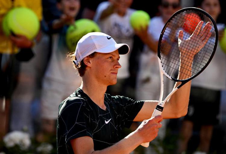 Tennis, Jannik Sinner vince il torneo Atp di Umago