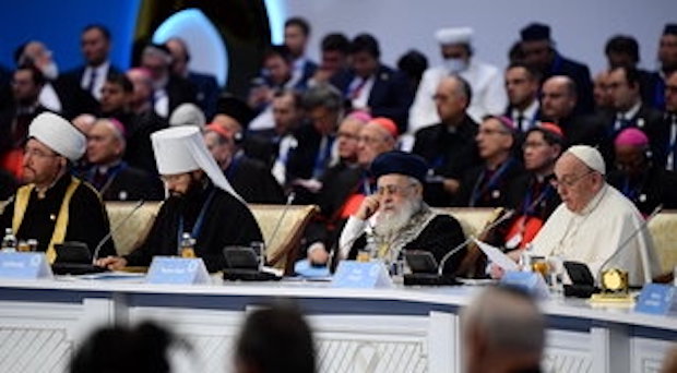 Papa Francesco in Kazakistan: “Fino a quando continueranno a imperversare disparità e ingiustizie, non potranno cessare violenze e terrorismo”