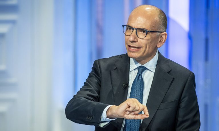 Elezioni 2022, parla Enrico Letta: “Se dovesse vincere il centrodestra porterebbe l’Italia indietro sui diritti”