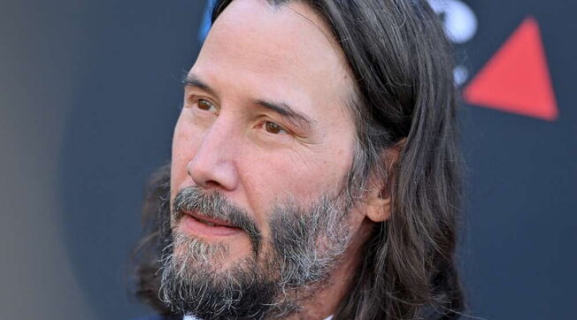 Siena, crede di essere in contatto con l’attore Keanu Reeves. 60enne truffato di quasi 20mila euro