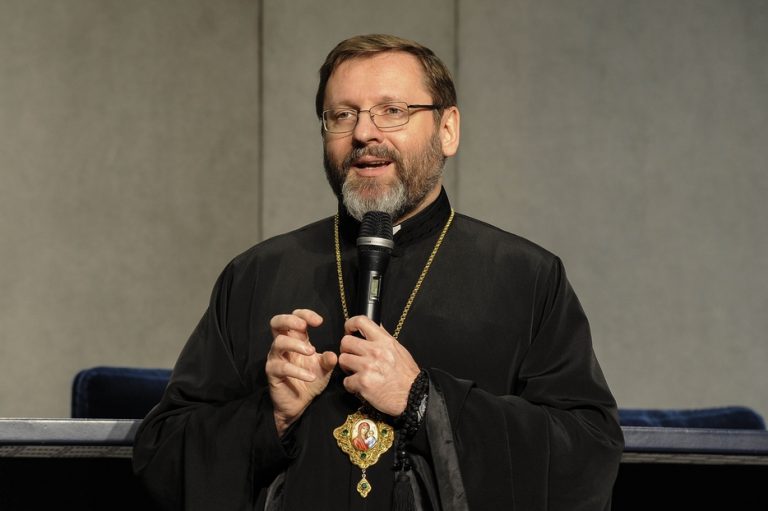 L’Arcivescovo di Kiev: “Ogni giorno compiuti dai russi duecento crimini di guerra”