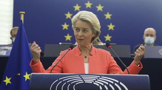 Emergenza energetica, parla Ursula von der Leyen: “Mettere un tetto al prezzo del gas russo”