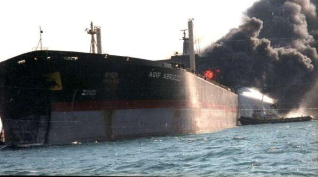 Colpo di scena sulla vicenda della Moby Prince: è andata a sbattere contro la petroliera Agip Abruzzo per colpa della presenza di una terza nave