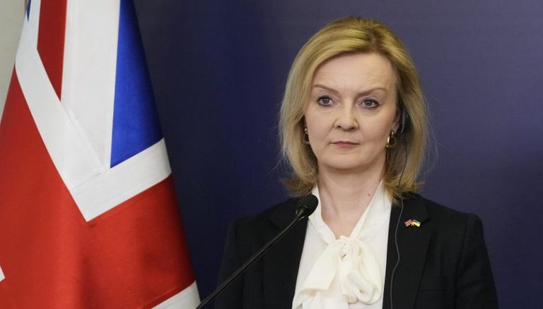 Gran Bretagna, Liz Truss (la nuova Lady di ferro) sembra la favorita per sostituire Boris Johnson