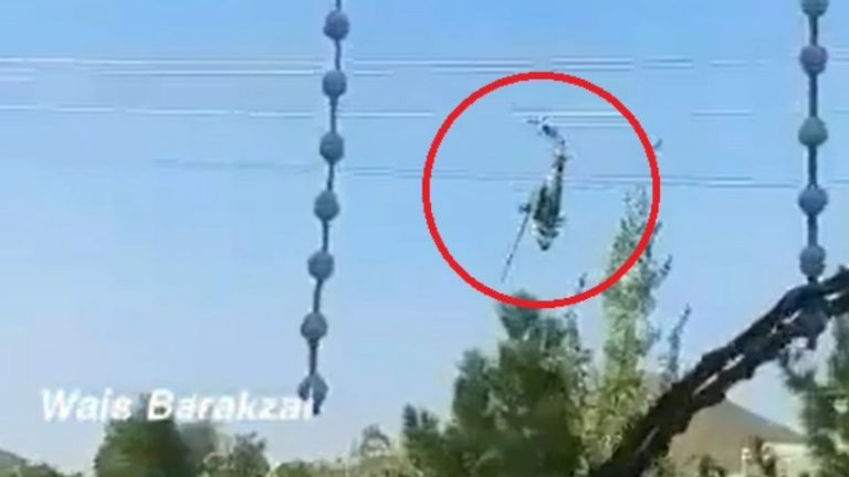 Afghanistan, precipita durante l’addestramento un elicottero dei talebani