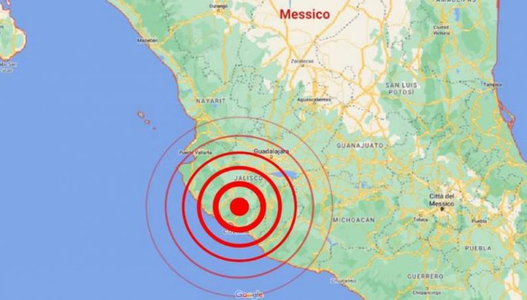 Messico, scossa sismica di magnitudo tra 6.5 e 7 nella zona di Michoacan