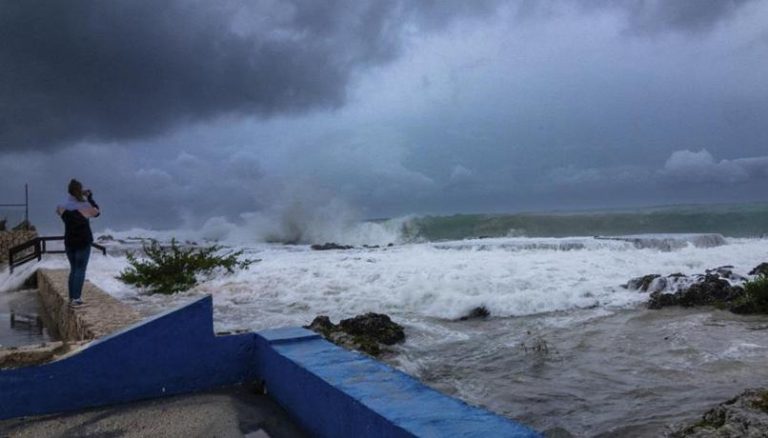 Usa, la Florida si prepara all’arrivo dell’uragano di categoria 4 “Ian”