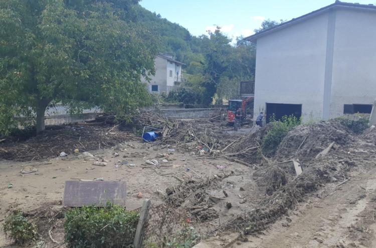 Alluvione nelle Marche, ritrovata l’auto della donna dispersa