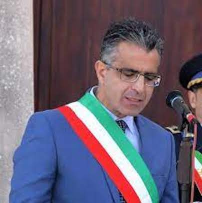 Puglia, corruzione e truffa elettorale: arrestato il sindaco di Otranto e suo fratello