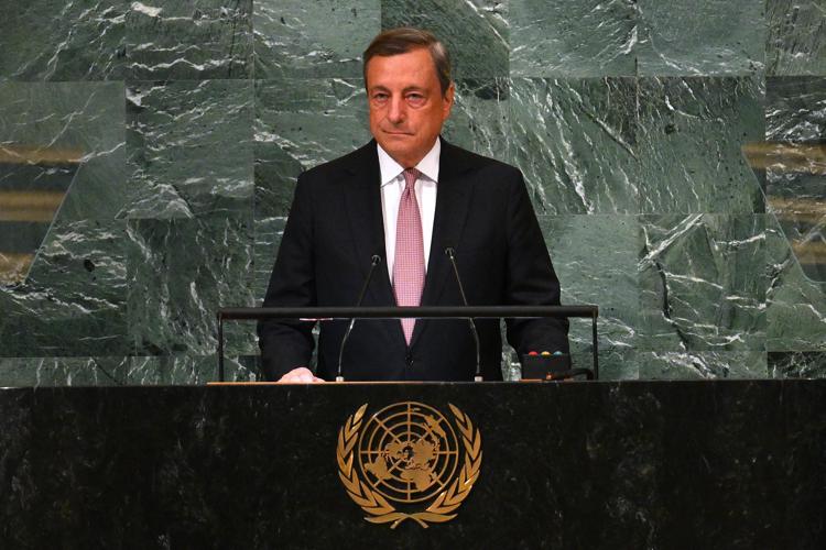 New York, l’ultimo discorso del premier Draghi: “l’Italia continuerà a essere protagonista della vita europea, vicina agli alleati della Nato”