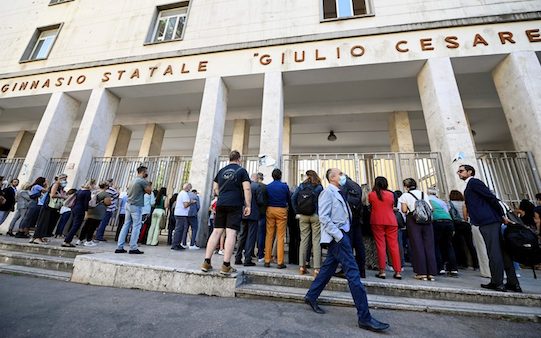 Il nuovo anno scolastico: rincari tra il 6 e l’8 per cento