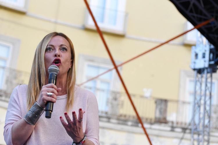 Elezioni 2022, parla Giorgia Meloni: “Mi auguro che il centrodestra italiano vinca le elezioni e che questo possa fare da apripista per qualcosa di simile anche in Spagna”