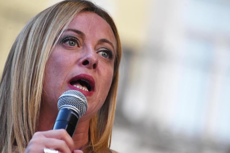 Elezioni 2022, parla Giorgia Meloni: “Considero tutti i regimi un male, quelli di ieri e anche quelli di oggi, senza le gerarchie e le esitazioni che invece vediamo continuamente nella sinistra”