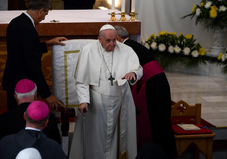 Ultimo giorno di viaggio per il Papa in Kazakistan: “Il Vangelo dice che essere piccoli e poveri in spirito è una beatitudine”