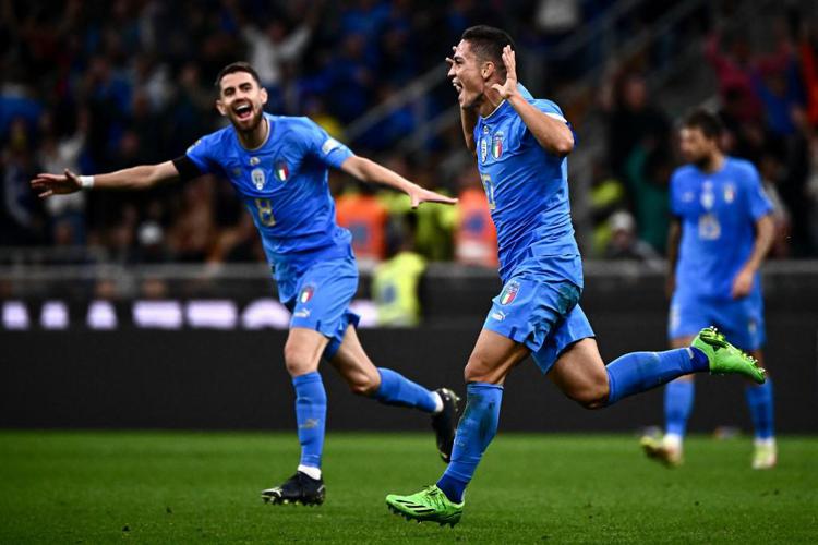 Calcio, una bella Italia batte l’Inghilterra 1-0: rete di Raspadori