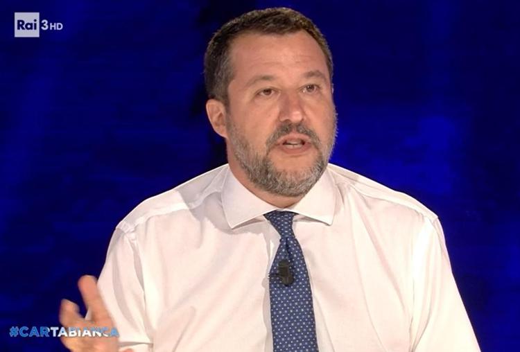 Soldi russi ai politici, Salvini: “Dicano nomi e cognomi, chi hanno pagato?”
