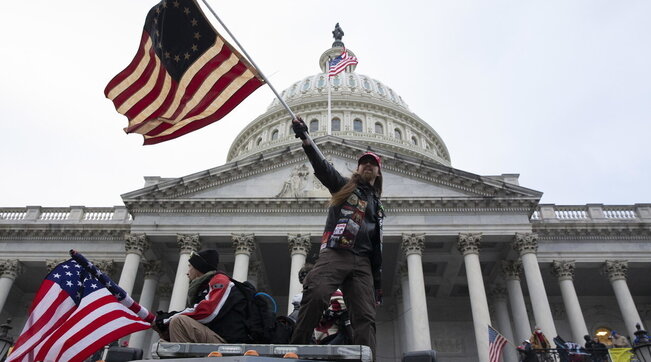 Usa, assalto a Capitol Hill, l’esponente di un gruppo di estrema destra: “Eravamo pronti a morire”