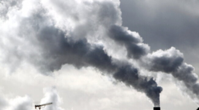 Allarme dell’Aie: le emissioni globali di gas serra legate all’energia dovrebbero raggiungere un “picco” nel 2025
