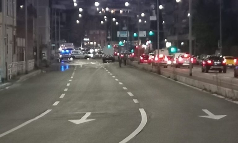 Roma, traffico in tilt per la rottura di una tubazione in Corso Francia