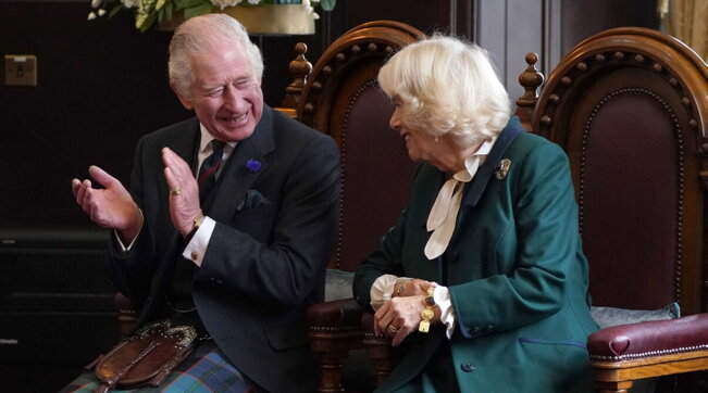 Gran Bretagna: Re Carlo III sarà incoronato assieme alla regina consorte Camilla il 6 maggio 2023