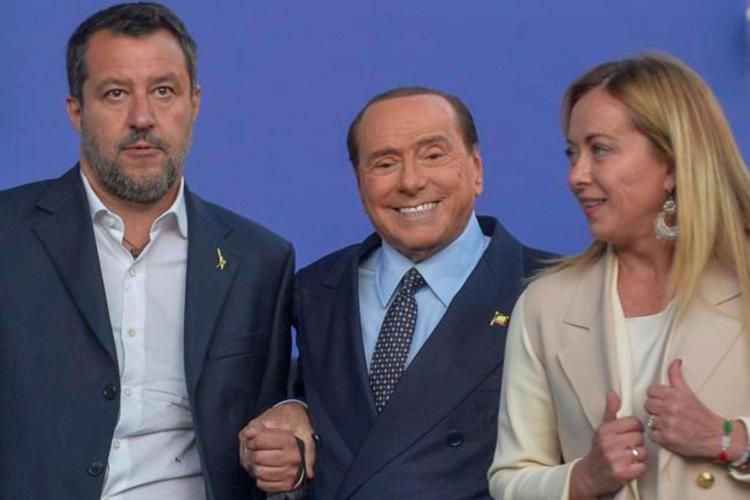 Governo, vertice ad Arcore tra Berlusconi, la Meloni e Salvini