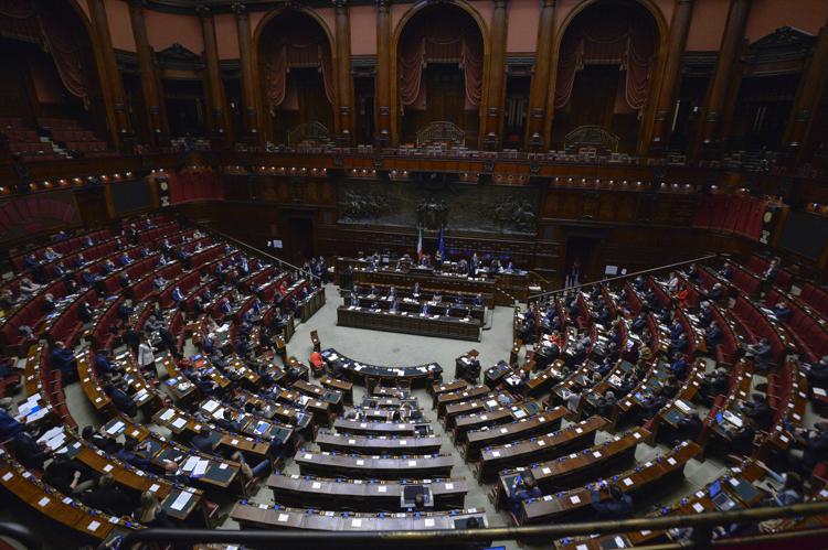 Si attendono per oggi alla Camera e al Senato i nuovi capigruppo delle forze politiche che sono entrate in Parlamento