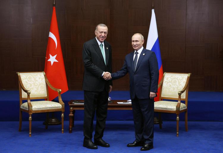 Kazakistan, Putin a Ergodan: “La Turchia diventi un hub per regolare i prezzi del gas”