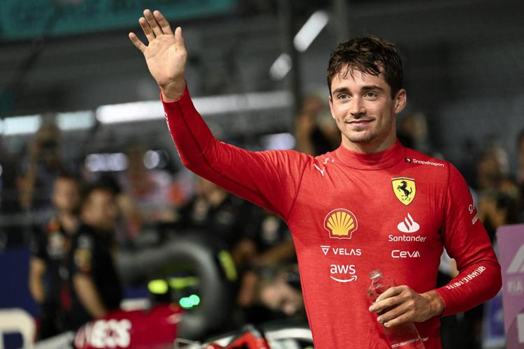 Formula 1: pole position per la Ferrari di Leclerc al Gp di Singapore