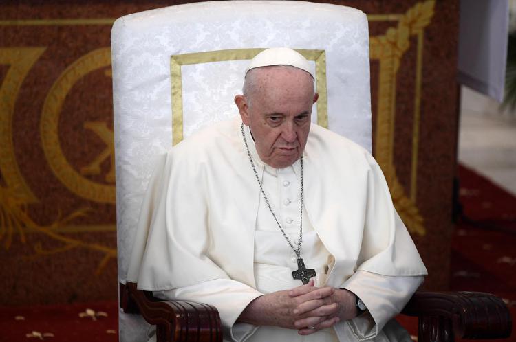 Guerra in Ucraina, il nuovo appello del Papa: “Chiedo in nome di Dio che si metta fine alla follia crudele del conflitto”