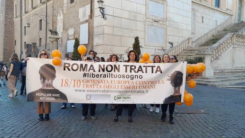 “Roma non tratta”: la XVI giornata europea contro la tratta di esseri umani
