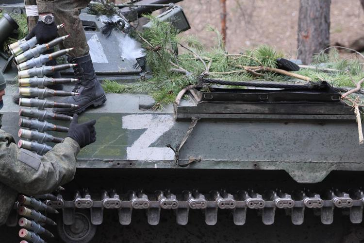 Guerra in Ucraina, bombardamento russo nel Donetsk: due civili morti e 9 feriti
