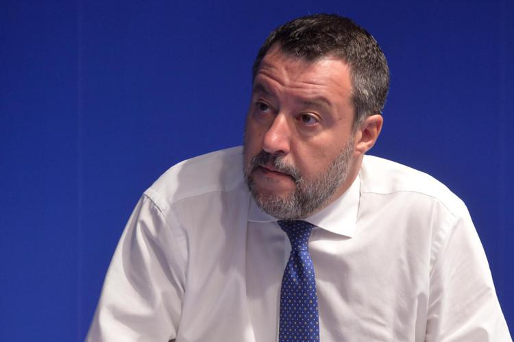 Ponte sullo Stretto, l’annuncio del ministro Salvini: “I lavori partiranno l’estate del 2024”