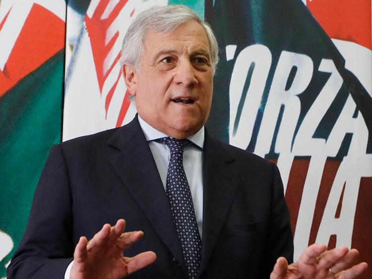 Centrodestra, parla Tajani: “Come ha detto oggi anche Berlusconi abbiamo pari dignità con la Lega, visto che abbiamo preso gli stessi voti”