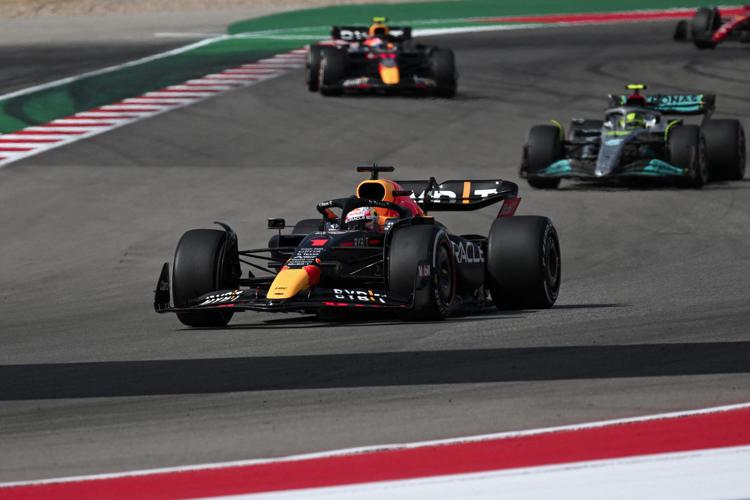 Formula 1: Verstappen vince anche il Gp degli Stati Uniti. La Ferrari di Leclerc al terzo posto