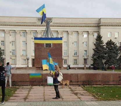 Guerra in Ucraina, la disfatta dei 30mila soldati russa in fuga: le truppe di Kiev entrano a Kherson