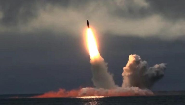 Russia, testato il lancio di un missile Icbm da un sottomarino nucleare nel Mar Bianco