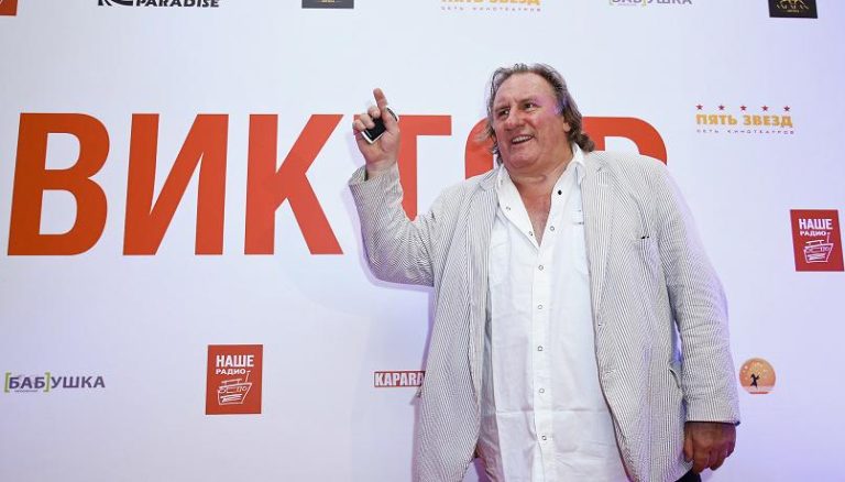 L’attore francese Gèrard Depardieu interrompe le sue attività con la Russia