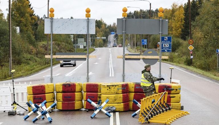 La Finlandia ha presentato il piano per blindare il confine con la Russia, che prevede una recinzione di 200 chilometri