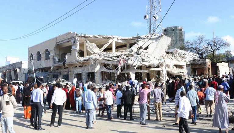 Mogadiscio: attacco in un hotel: almeno quattro le vittime