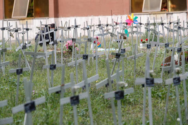 Roma, da oggi i feti sepolti nei cimiteri capitolini non riporteranno più il nome della donna ma esclusivamente un codice alfanumerico